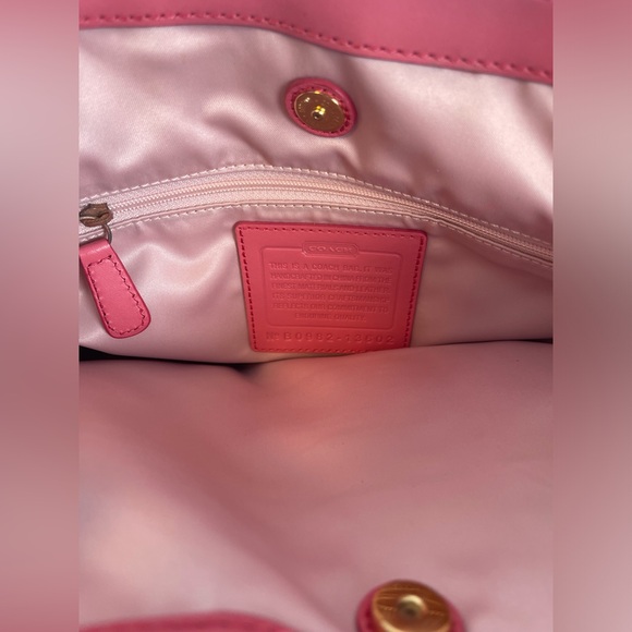 Y2K Coach Cricket Medium White Coral Pink Leather Tote Shoulder Bag Purse - Picture 5 of 16